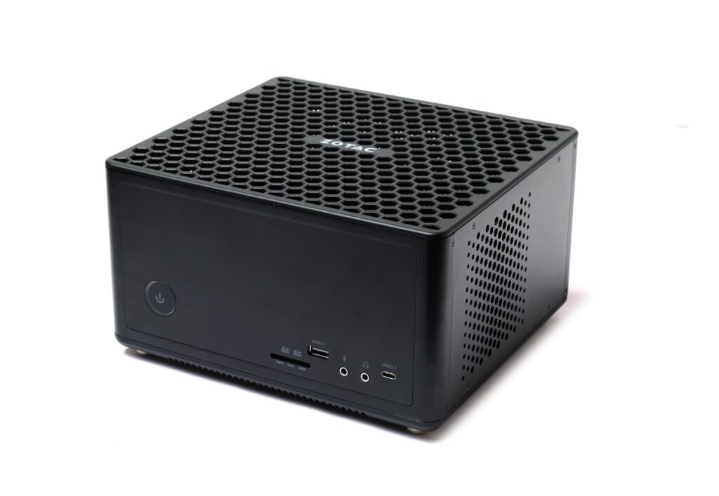 Procesory Intel Xeon i grafika Nvidia Quadro w kompaktowych komputerach Zotac ZBOX Q Mini Creator PC