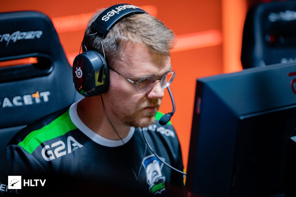 NEO w FaZe Clan? CS-owy internet huczy od plotek o przyszłości Polaka