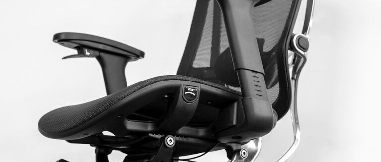 SPC Gear EG950 Ergonomic Chair to zaawansowany fotel biurowy, który nie wygląda jak choinka