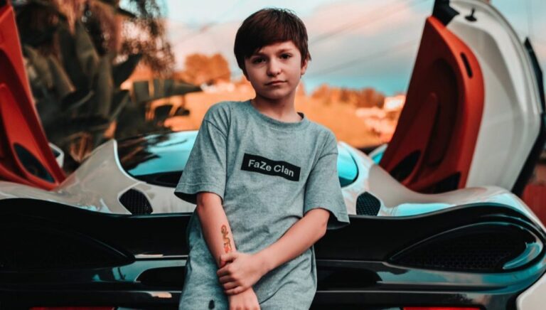 Nieletni gracz FaZe Clan zbanowany na Twitchu. Zaczyna streamować na YouTube