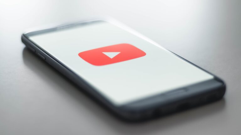 Kolejny streamer opuszcza Twitcha, ale tym razem dla YouTube’a