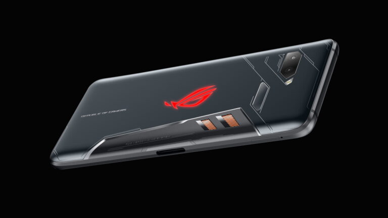 Gamingowy smartfon Asus ROG Phone 2 wymiata w benchmarkach