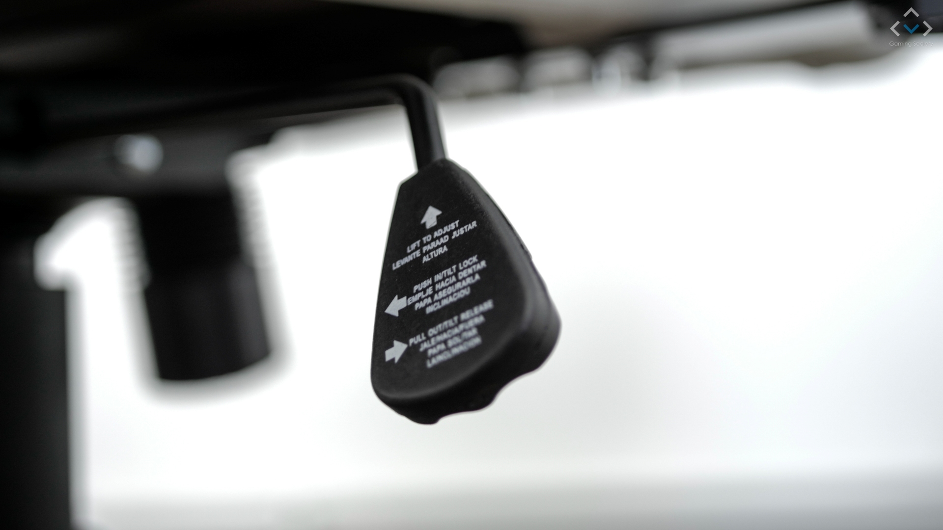 SPC Gear SR300