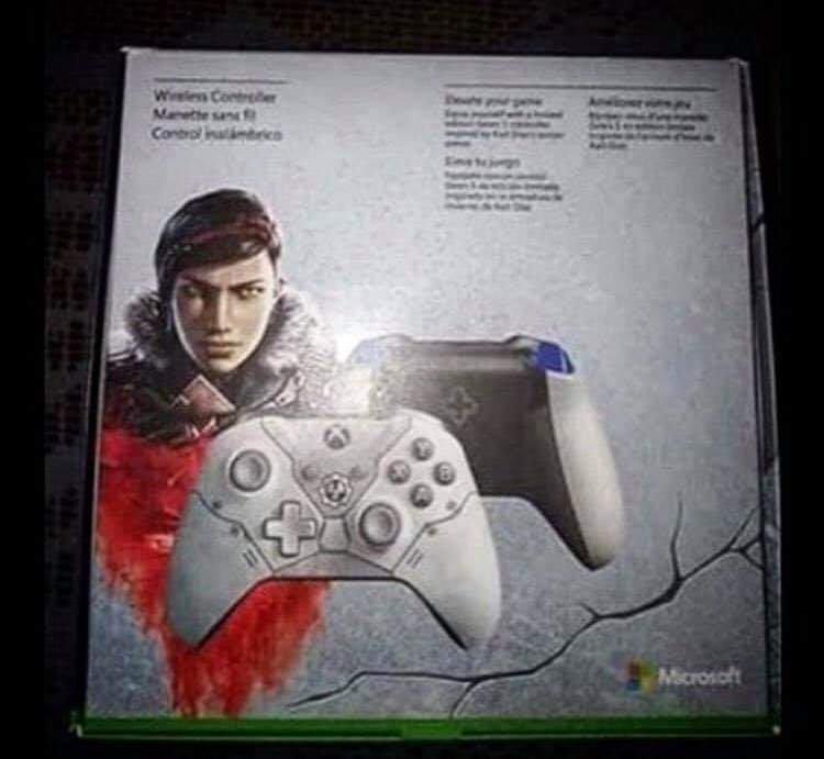 Gears 5 Xbox One X Pad
