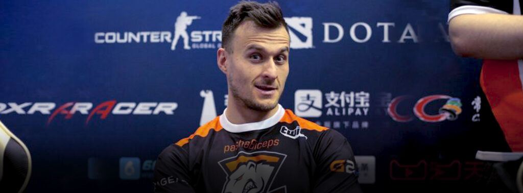 pashaBiceps tworzy „szkołę CS:GO” – Pasha Gaming School