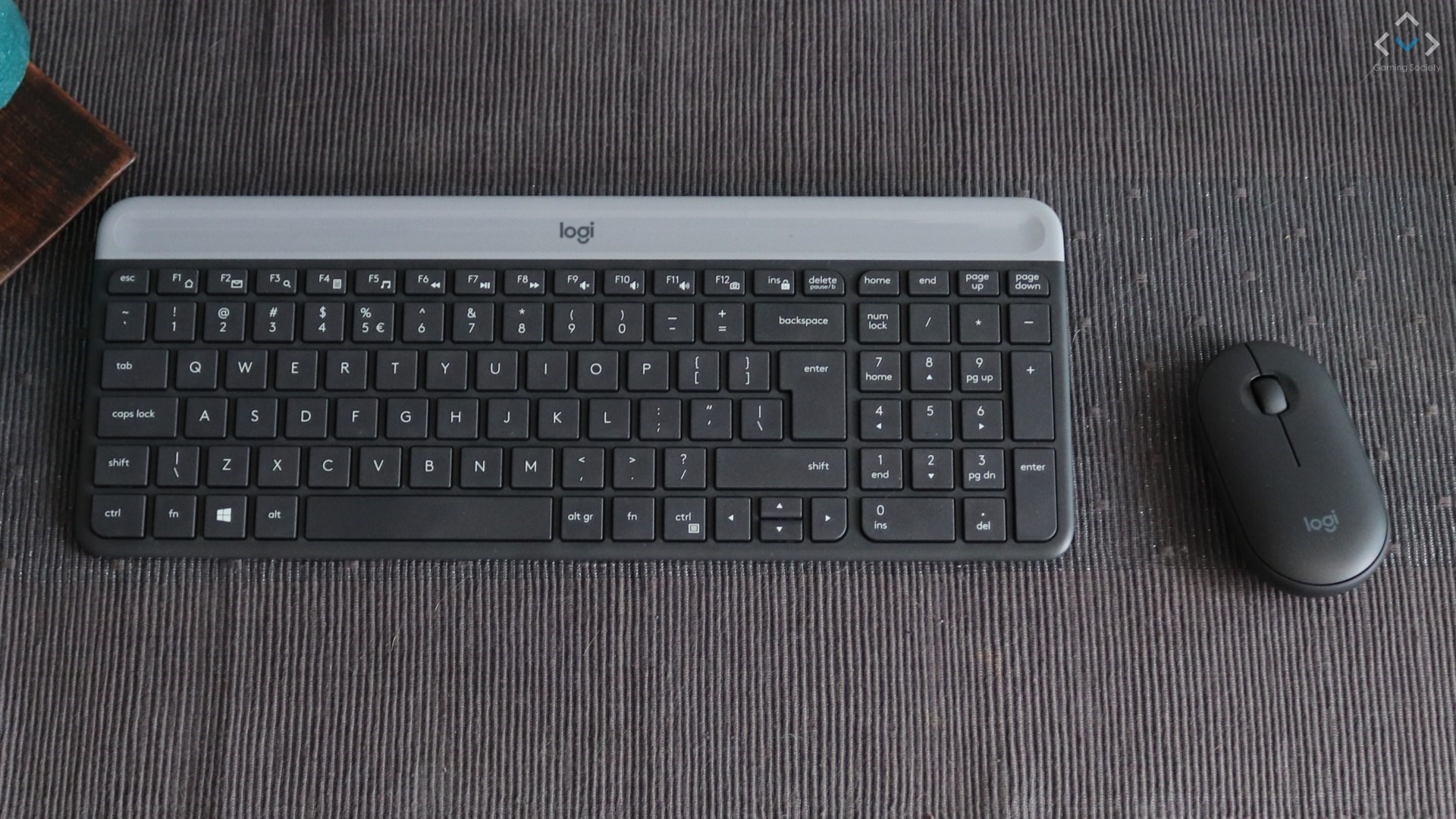 Logitech Slim Combo MK470