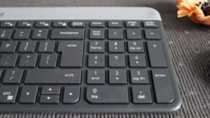 Logitech Slim Combo MK470