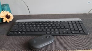 Logitech Slim Combo MK470