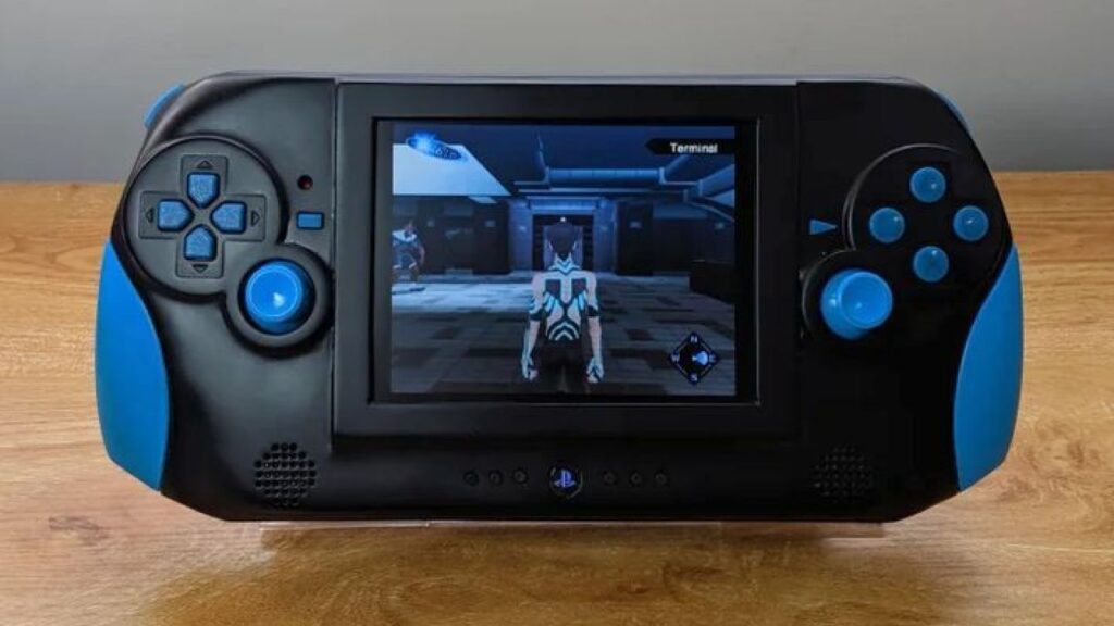 PlayStation 2: użytkownik Reddita stworzył przenośną wersję najsłynniejszej konsoli Sony