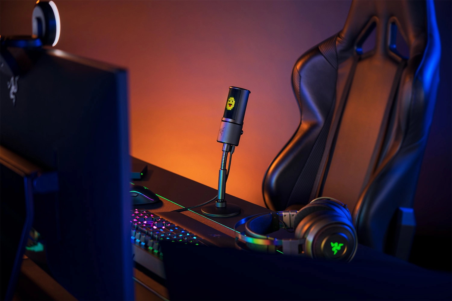 Razer Seiren Emote
