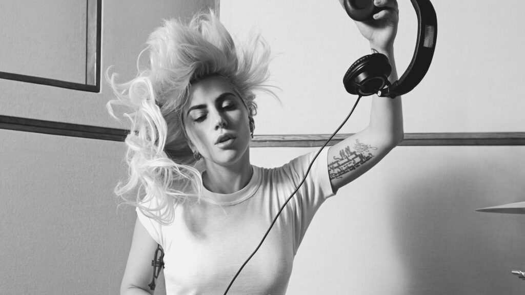 Lady Gaga pyta czym jest Fortnite – Internet jej odpowiada