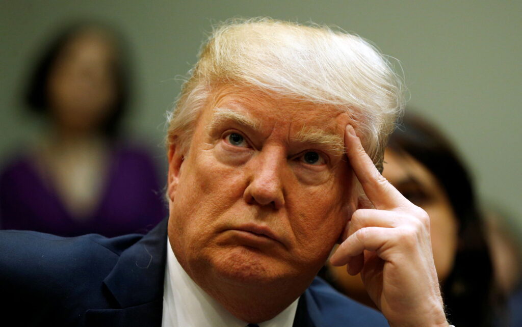 Donald Trump nabija się z Oskara dla koreańskiego filmu „Parasite”