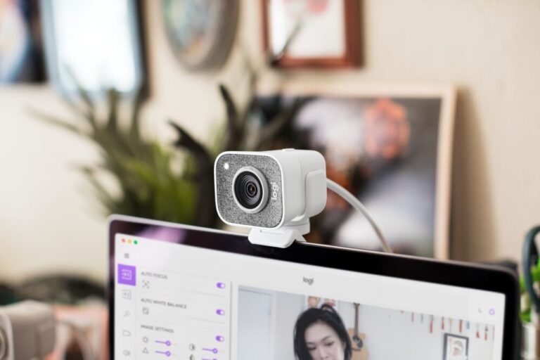 Logitech SteamCam – nowa kamerka dla streamerów