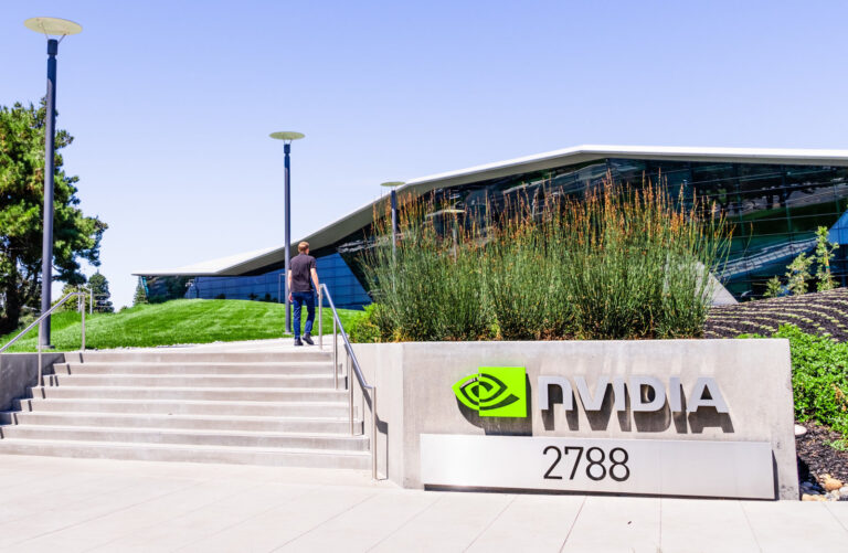 Producenci rezygnują z udziału w MWC 2020 z obawy o koronawirus