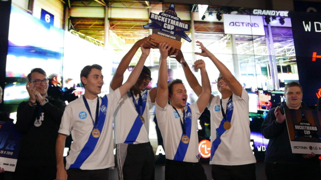 Już w ten weekend esportowe emocje w Warszawie – finały E-AMPów oraz Rocketmania Grand Final