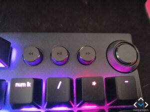 Razer-Blackwidow-Ultimate-2