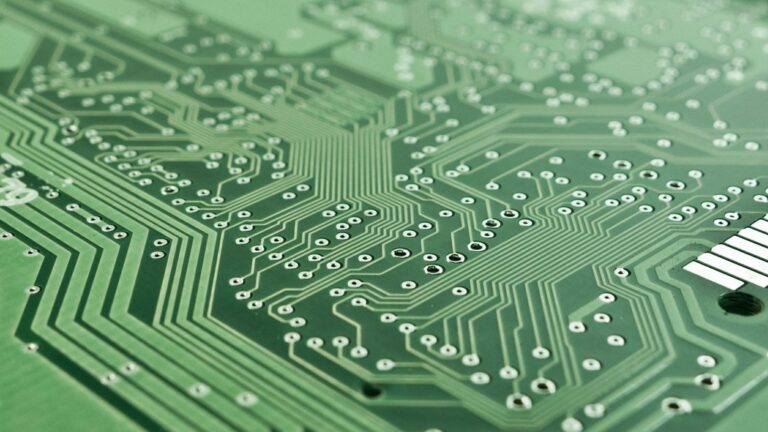 Koniec z elektroniką, której nie można naprawić? UE przygotowuje nowe prawo