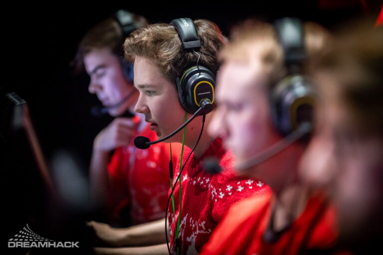 Profesjonalny gracz CS:GO pozywa Valve z powodu VAC Bana