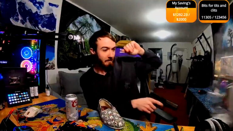 Streamer strzelił z broni we własny monitor. Dostał bana na Twitchu
