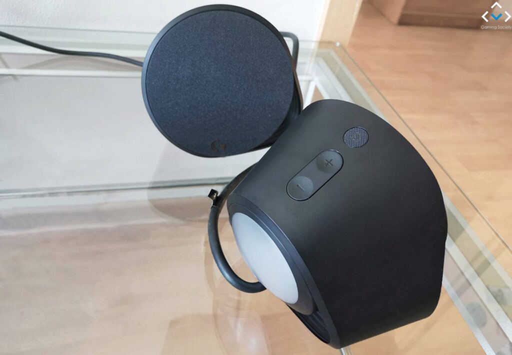 Logitech G560 6
