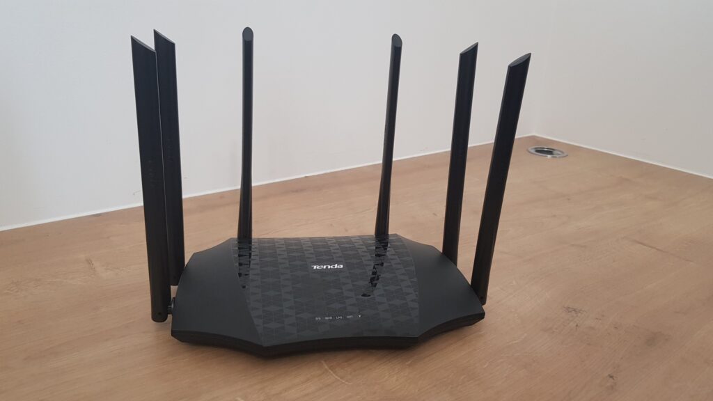 Tenda Router