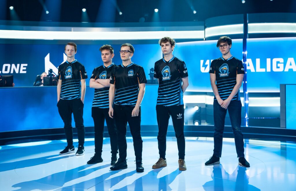 Rogue z Polakami w składzie pewne występu na Worlds 2020