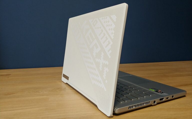 Lekkie, smukłe i potężne – laptopy dla graczy i profesjonalistów
