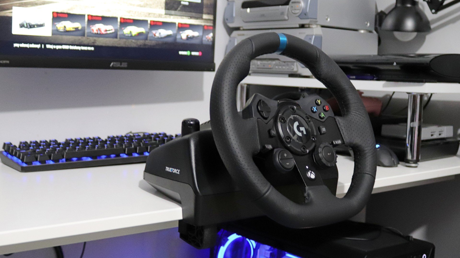 Logitech G923
