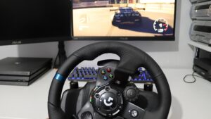 Logitech G923