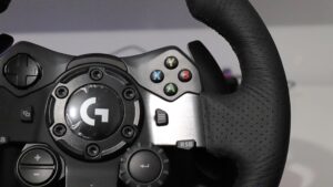 Logitech G923