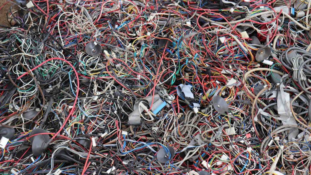 Cable managment – sztuka układania kabli i pomocne gadżety