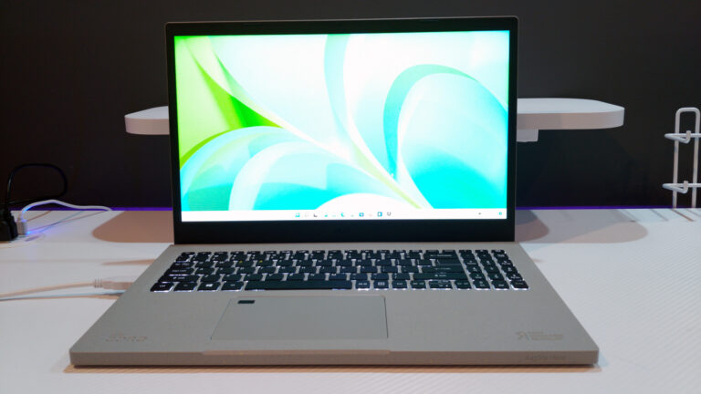 Laptop ze zintegrowaną kartą graficzną – jaka wydajność w grach?