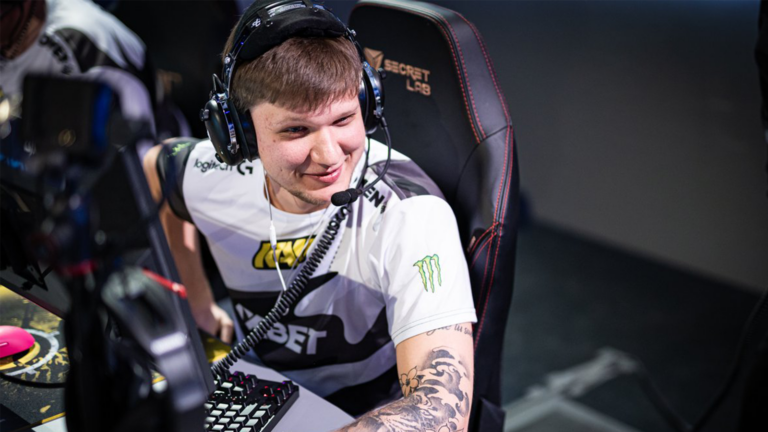 s1mple po latach znów najlepszym zawodnikiem roku według HLTV