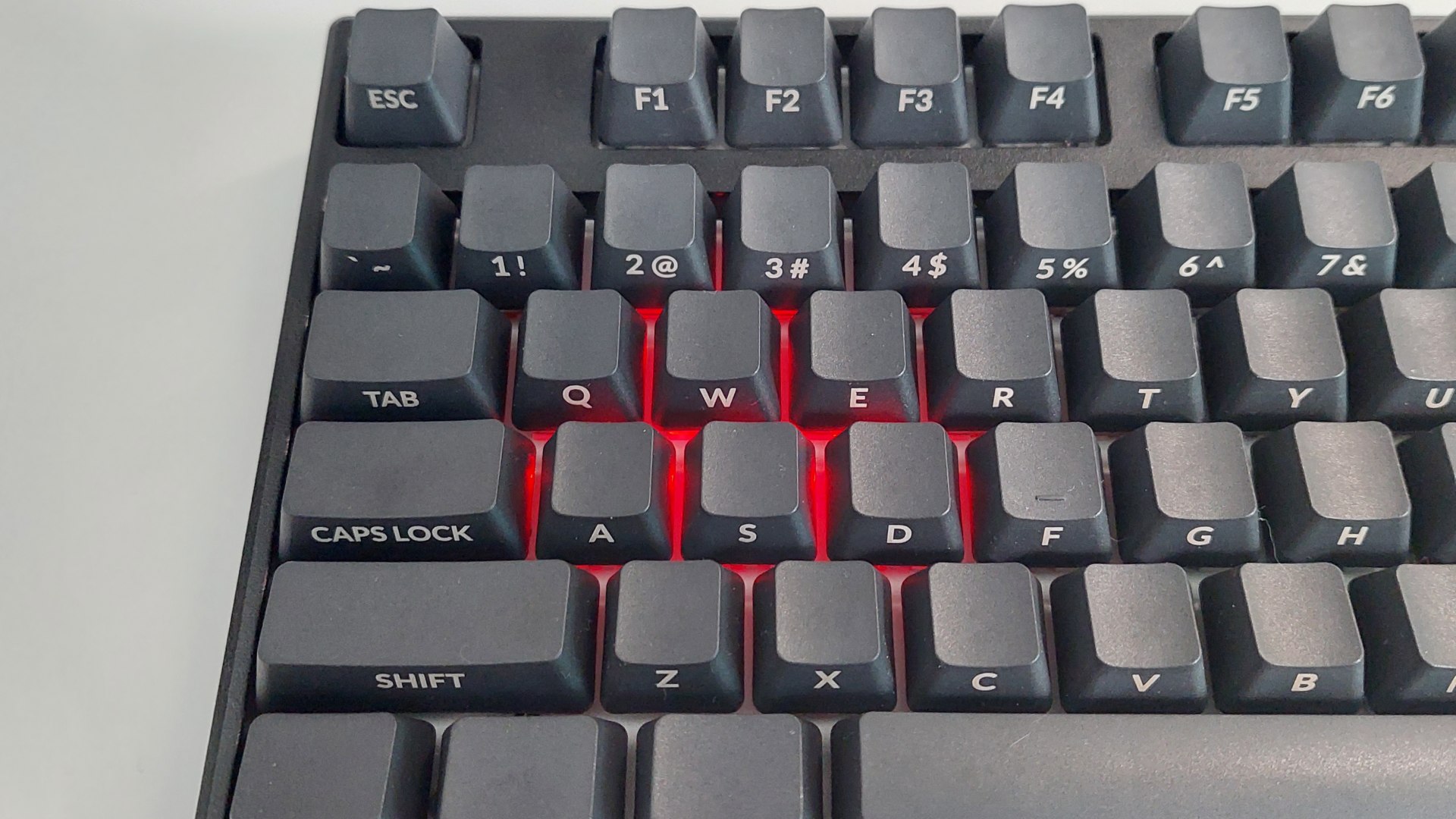 Dream Machines DreamKey Kailh BOX Red