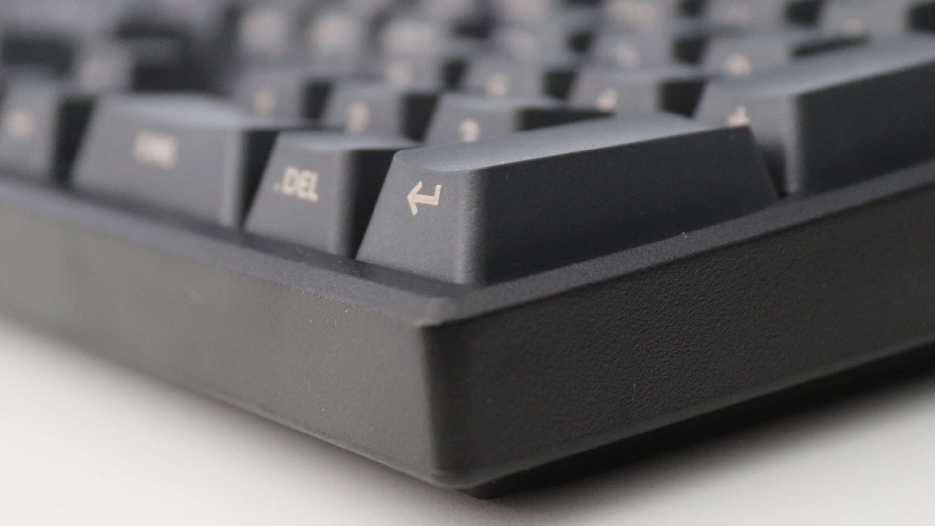 Dream Machines DreamKey Kailh BOX Red