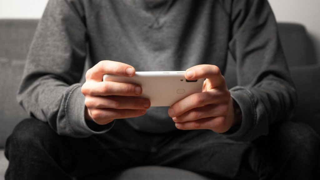 Rynek gier mobilnych wart więcej niż gier PC i konsol razem