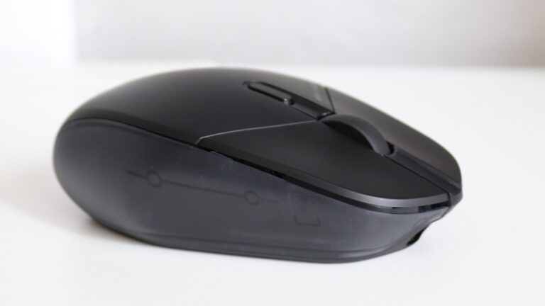 Logitech G303 Shroud Edition – recenzja bezprzewodowej myszki gamingowej
