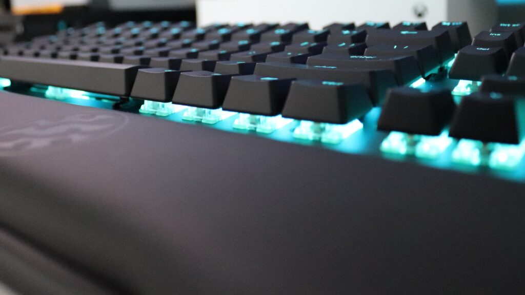 XPG Summoner RGB – genialna klawiatura full size za niecałe 300 PLN