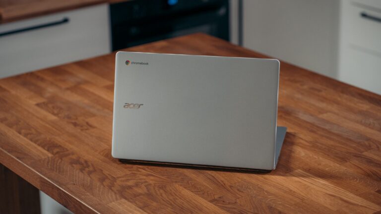 Co wybrać jako pierwszy komputer i dlaczego warto postawić na ChromeOS?
