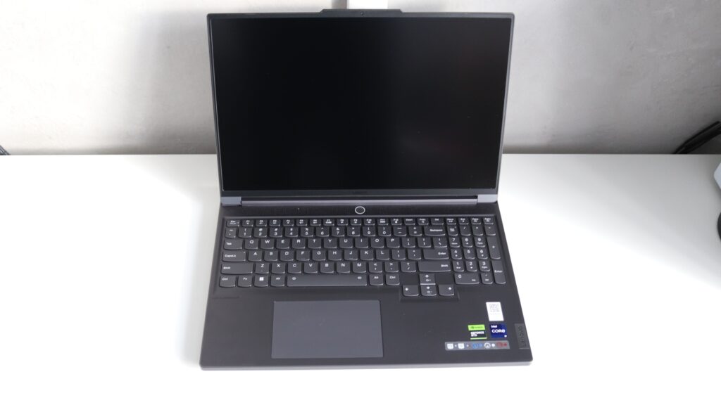 Recenzja Lenovo Legion Slim 7 (16IRH8) – graj w co tylko zapragniesz
