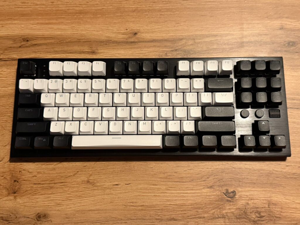 Recenzja klawiatury Hator Gravity TKL – kompaktowa rewolucja na twoim biurku