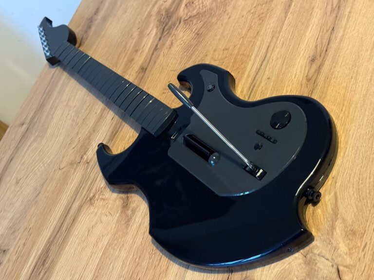 POP Riffmaster PS – powrót kanapowego Santany