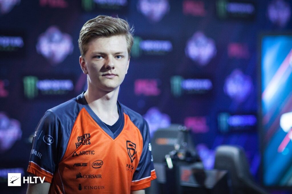 HS odchodzi z PENTA Sports. Przechodzi do OpTic Gaming