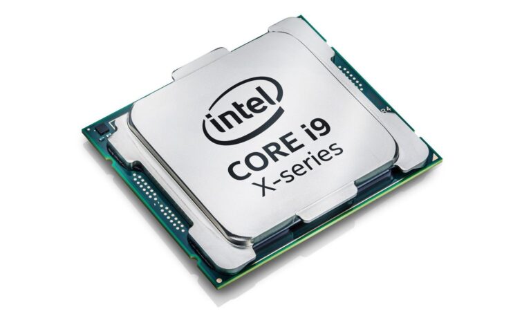 Intel Core i9 7980XE to najlepszy procesor na rynku. AMD ma się czego obawiać