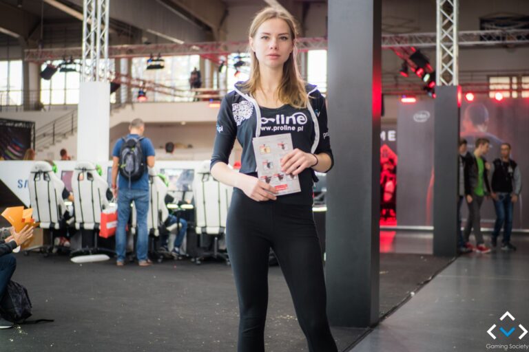 PGA 2017: Hostessy i cosplayerki (galeria zdjęć)