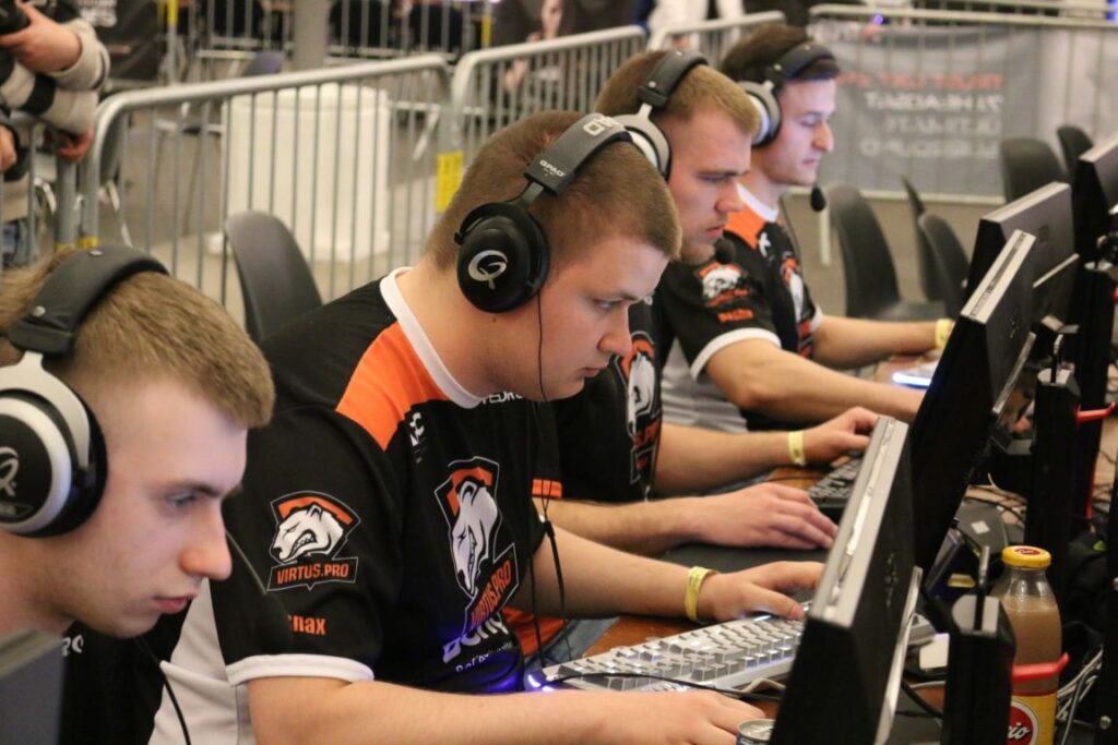 AGO Gaming i Virtus.pro awansują do europejskich kwalifikacji WESG