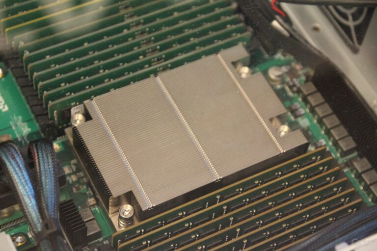 AMD Naples miażdży wydajnością wszystkie CPU. Procesor pracujący niczym ludzki mózg
