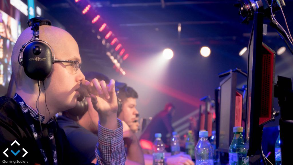 Illuminar Gaming pierwszym półfinalistą turnieju LoLa Polskiej Ligi Esportowej