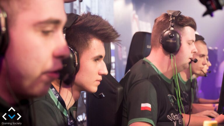 Venatores sensacyjnym pierwszym finalistą turnieju CS: GO Polskiej Ligi Esportowej