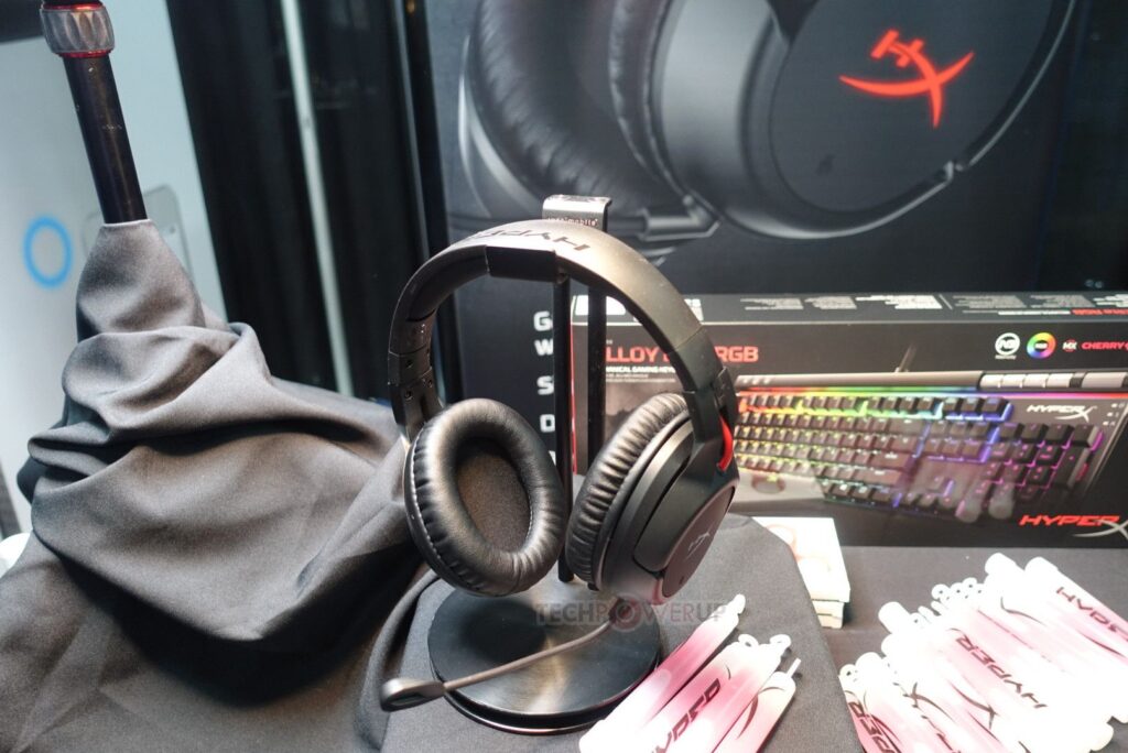 HyperX rozwija swój asortyment o bezprzewodowe słuchawki Cloud Flight oraz inne gamingowe peryferia